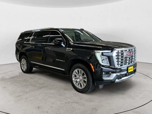 Certified 2026 GMC Yukon XL Denali w/ Sun & Power Step Package AWD/4WD image 3