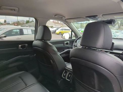 Used 2024 Kia Sorento S FWD image 72