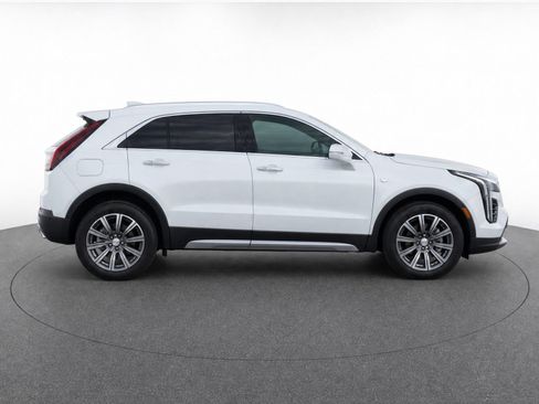 Used 2023 Cadillac XT4 Premium Luxury w/ LPO, Onyx Lite Package AWD/4WD image 8