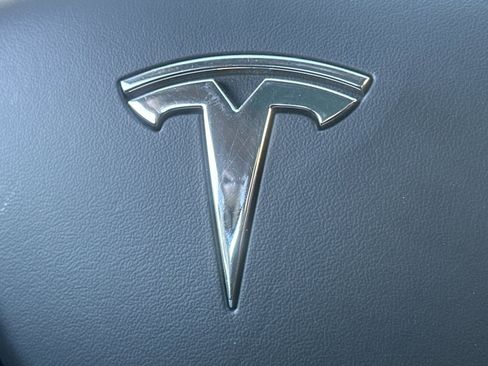 Used 2018 Tesla Model 3 Long Range image 25