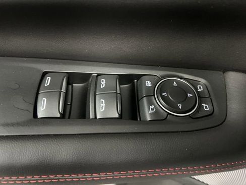Certified 2025 GMC Yukon AT4 Ultimate w/ LPO, Floor Liner Package AWD/4WD image 24