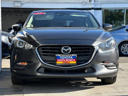 Used 2017 MAZDA MAZDA3 Touring image 9