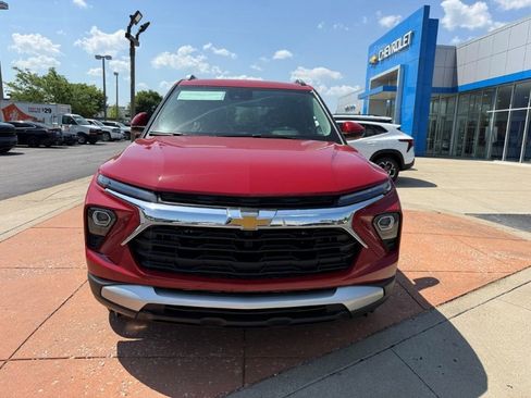 New 2026 Chevrolet TrailBlazer LT FWD image 2