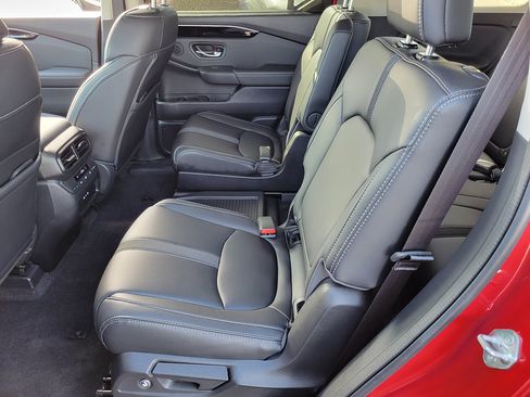 Certified 2024 Honda Pilot EX-L image 12