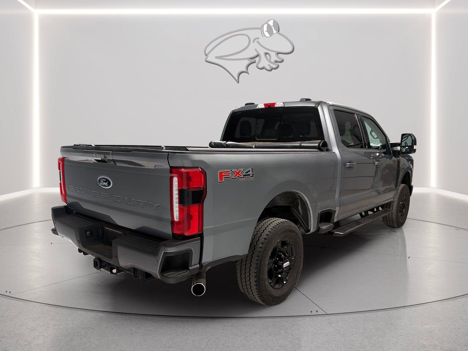 Used 2024 Ford F250 XLT w/ XLT Premium Package AWD/4WD image 5