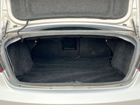 Used 2012 Chrysler 200 Touring image 32