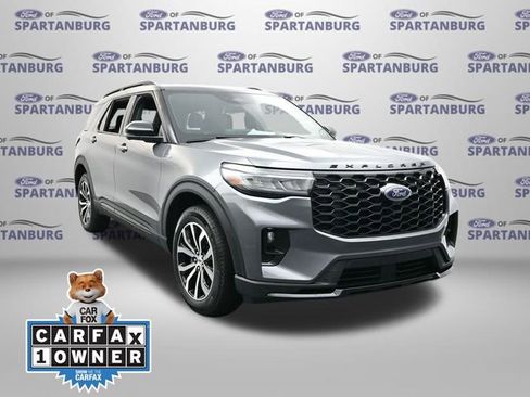 Used 2025 Ford Explorer ST-Line image 1