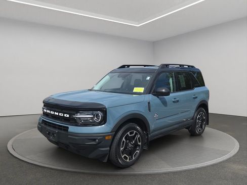 Used 2023 Ford Bronco Sport Outer Banks AWD/4WD image 2