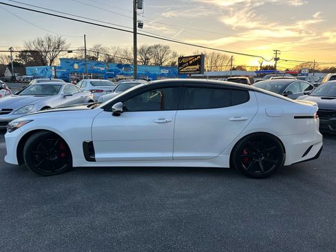 Used 2019 Kia Stinger GT2 image 6