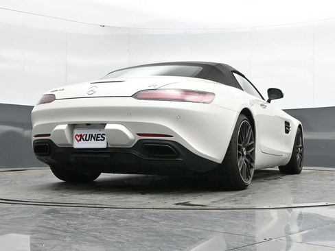 Used 2018 Mercedes-Benz AMG GT Roadster image 38