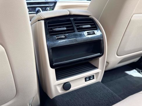 Used 2023 BMW 540i w/ Premium Package RWD image 16