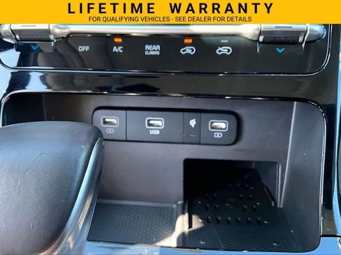 Used 2024 Kia Carnival SX Prestige FWD image 29