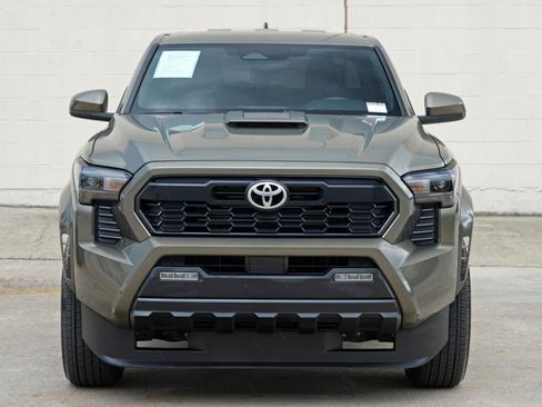 Used 2024 Toyota Tacoma TRD Sport RWD image 43