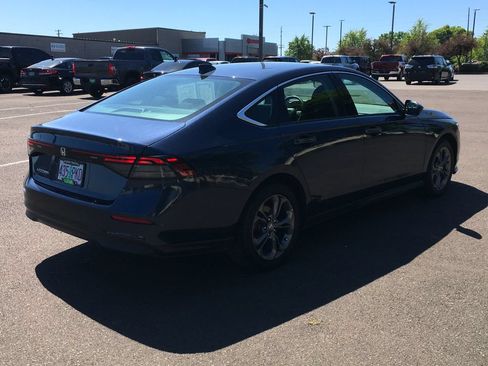 Used 2023 Honda Accord EX image 6