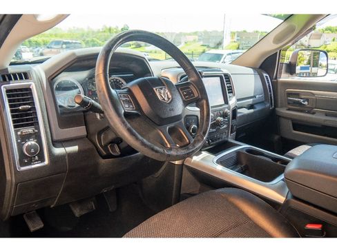 Used 2018 RAM 2500 Big Horn AWD/4WD image 12