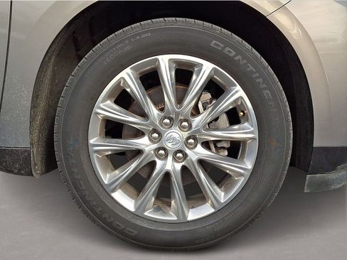 Used 2019 Buick Enclave Essence image 8