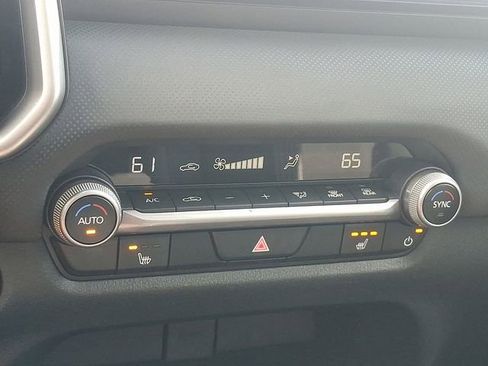 Used 2025 MAZDA CX-50 AWD 2.5 S w/ Weather Package image 17