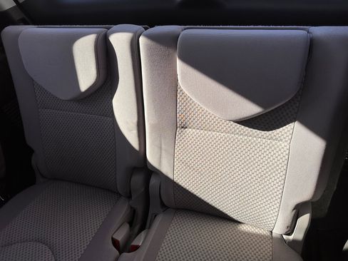 Used 2008 Toyota RAV4 2WD w/ 3rd Row image 7