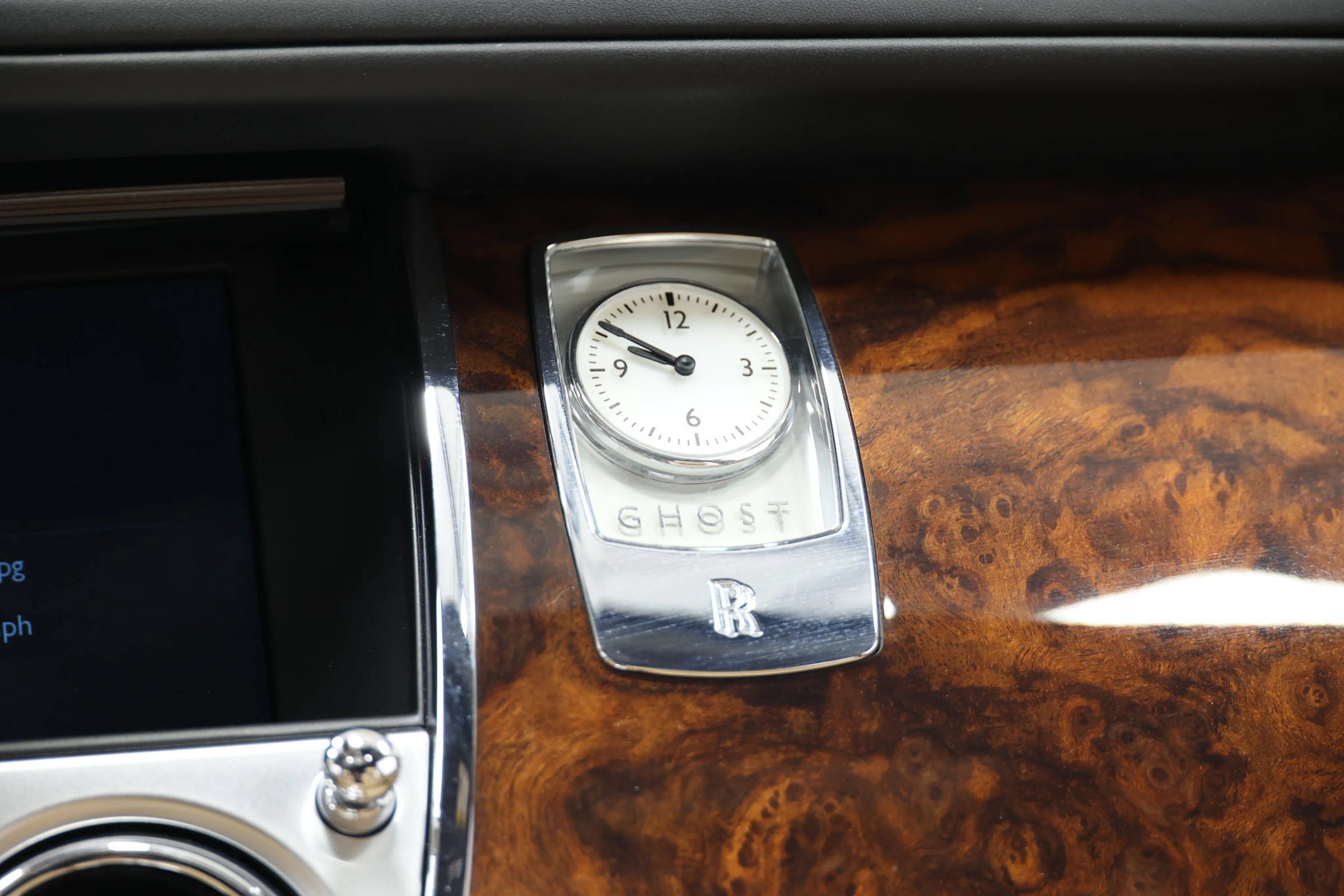 Used 2011 Rolls-Royce Ghost RWD image 40