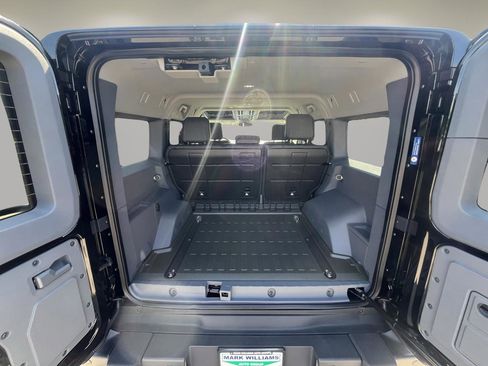 Used 2025 INEOS Grenadier Fieldmaster Edition AWD/4WD image 28