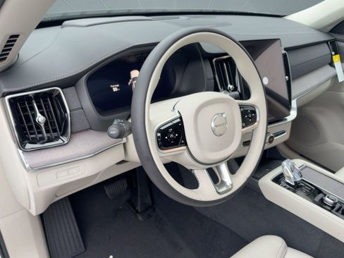 New 2026 Volvo XC90 T8 Ultra w/ Protection Package Premier AWD/4WD image 4