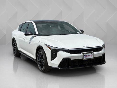 New 2026 Kia K4 GT-Line image 3