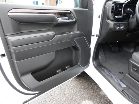 Used 2023 GMC Sierra 1500 Elevation image 15