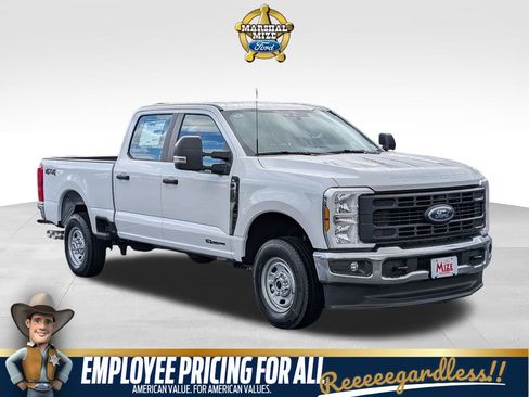 New 2026 Ford F250 XL w/ XL Chrome Package AWD/4WD image 1