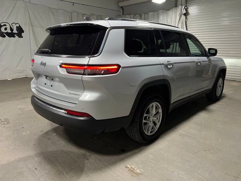 Used 2024 Jeep Grand Cherokee L Laredo RWD image 8