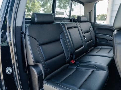 Used 2018 GMC Sierra 1500 SLT AWD/4WD image 18