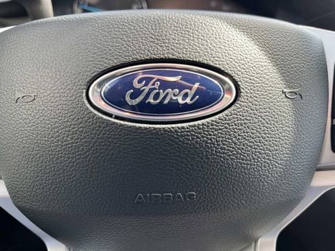 Used 2022 Ford Explorer XLT w/ Equipment Group 202A image 29