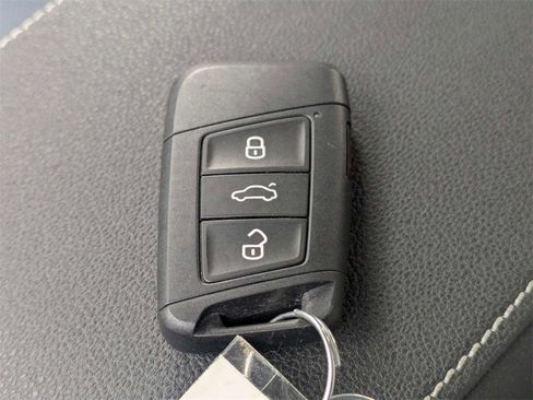 Used 2025 Volkswagen Taos S image 41