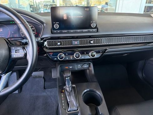 Used 2024 Honda Civic EX-L image 17