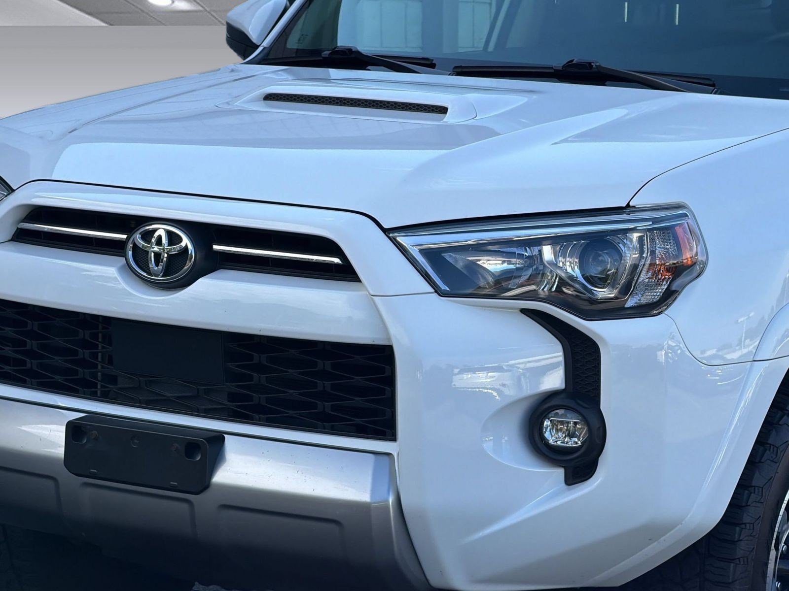 Used 2021 Toyota 4Runner TRD Off-Road Premium w/ Moonroof Package AWD/4WD image 12