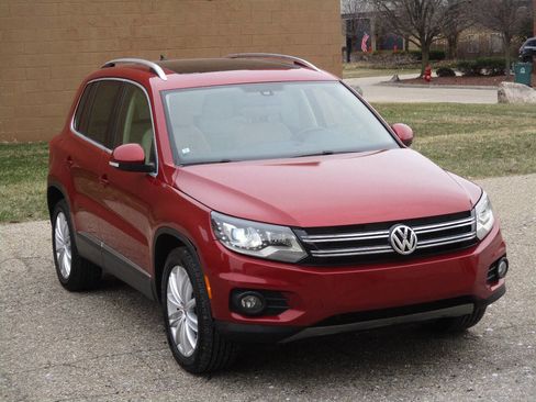 Used 2016 Volkswagen Tiguan SE image 10