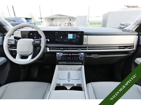 Used 2024 Hyundai Santa Fe Calligraphy image 11