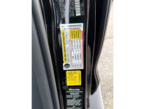 Used 2018 Toyota RAV4 Limited image 29