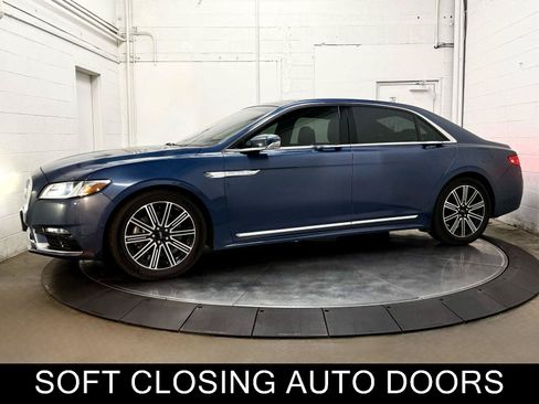 Used 2018 Lincoln Continental Reserve AWD/4WD image 4