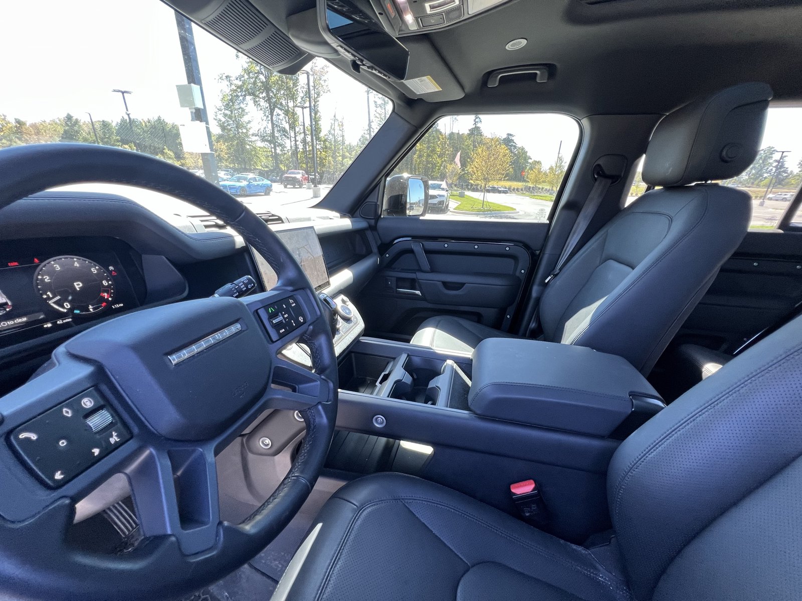Used 2025 Land Rover Defender 110 S AWD/4WD image 16