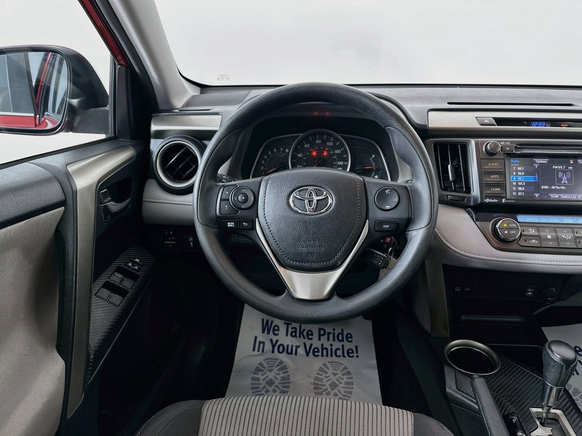 Used 2015 Toyota RAV4 XLE FWD image 21