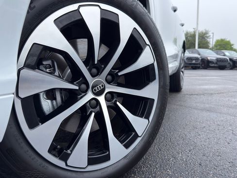 New 2026 Audi Q3 quattro 2.0T AWD/4WD image 3