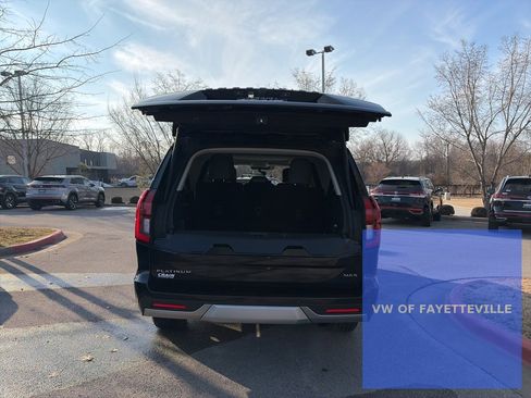 Used 2025 Ford Expedition Max Platinum image 6