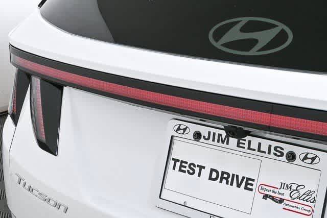 New 2026 Hyundai Tucson Limited FWD image 12