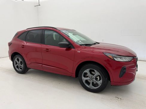 Used 2024 Ford Escape ST-Line image 1