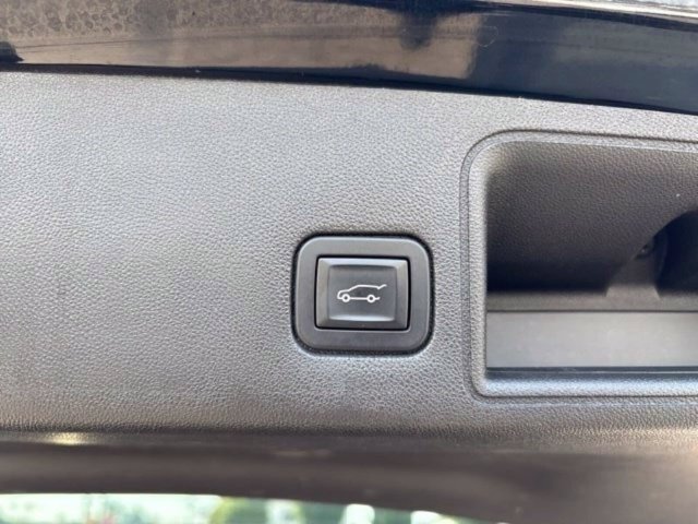 Used 2018 GMC Terrain SLE AWD/4WD image 32
