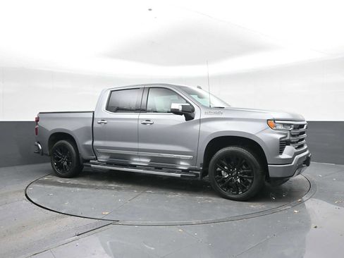 Used 2024 Chevrolet Silverado 1500 High Country w/ Technology Package image 6