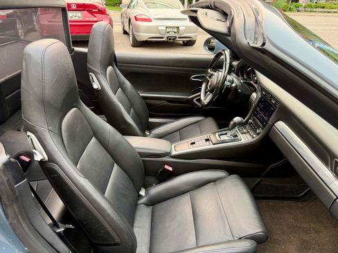 Used 2017 Porsche 911 Carrera image 27