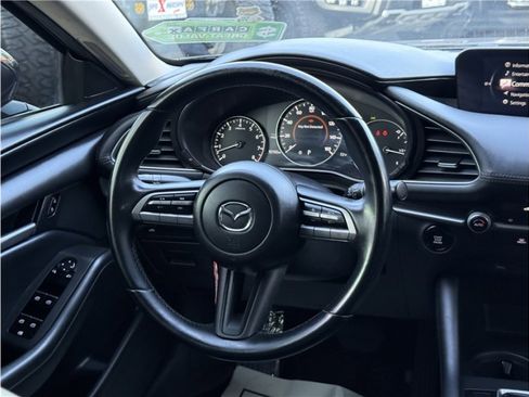 Used 2021 MAZDA MAZDA3 s image 34
