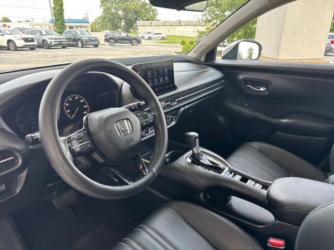 Used 2024 Honda HR-V EX-L image 11