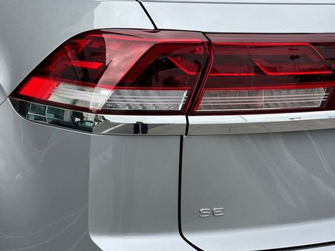 New 2026 Volkswagen Atlas Cross Sport SE FWD image 7